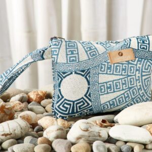 Νεσεσέρ με φερμουάρ, Pouch with zipper